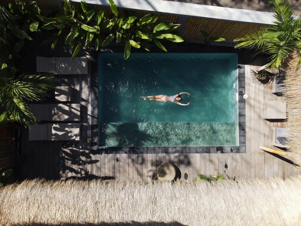 Akasia Villas Gili Air Exteriör bild